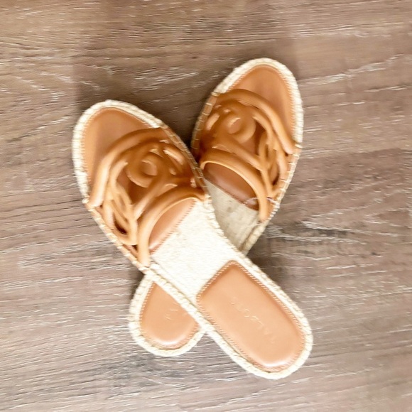 Talbots ILYSSA LINKS NAPPA ESPADRILLE SLIDES 9M Material: 100% Leather - Picture 4 of 6